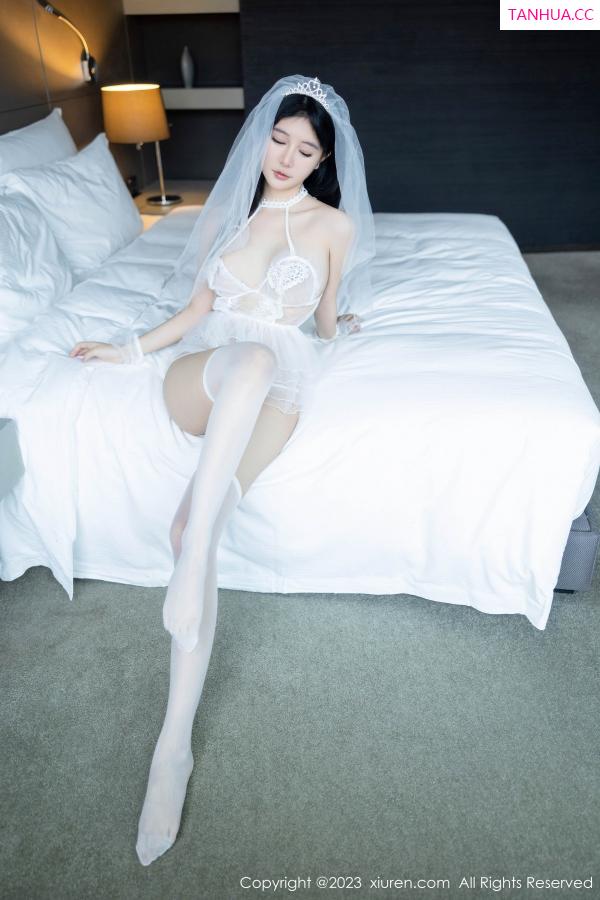   [XiuRen]高清写真图 2023.07.31 No.7165 幼幼 婚纱丝袜第11张图片